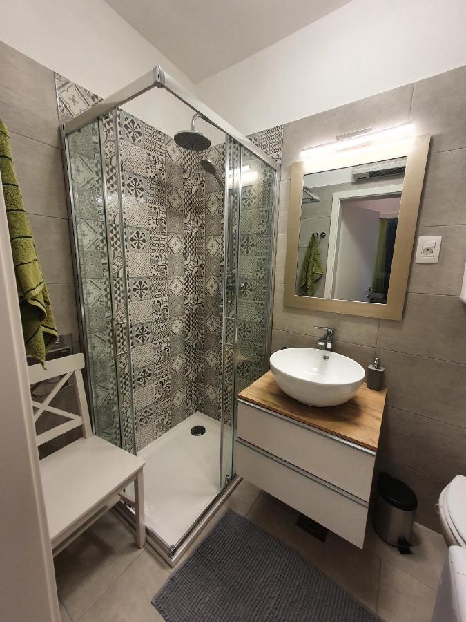 Appartement Studio Apartman Fredi à Opatija Extérieur photo