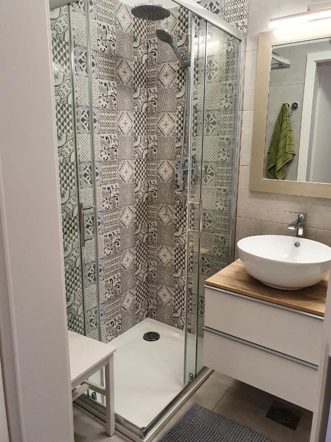 Appartement Studio Apartman Fredi à Opatija Extérieur photo